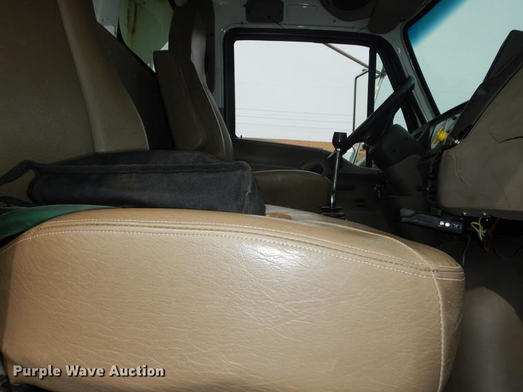 image for item DD0837 2005 Sterling L7500 dump truck