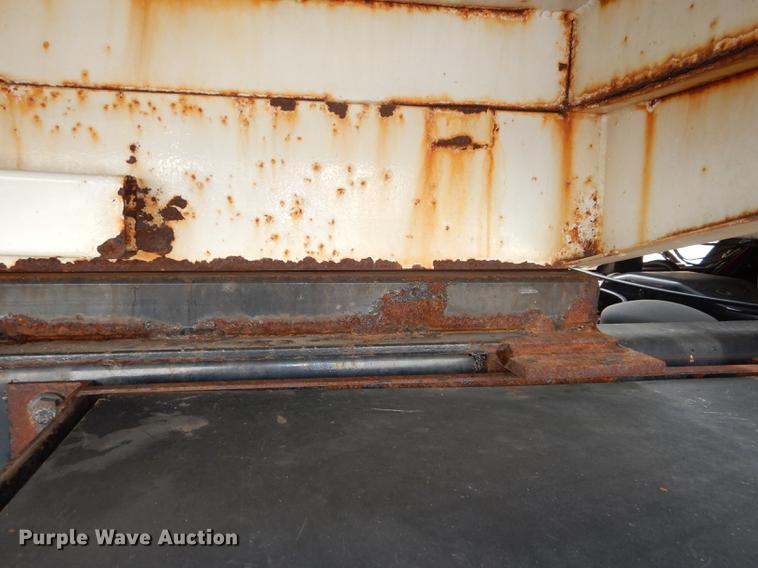 image for item DD0837 2005 Sterling L7500 dump truck