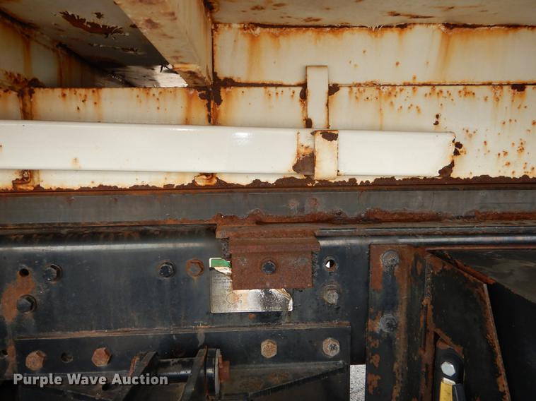 image for item DD0837 2005 Sterling L7500 dump truck