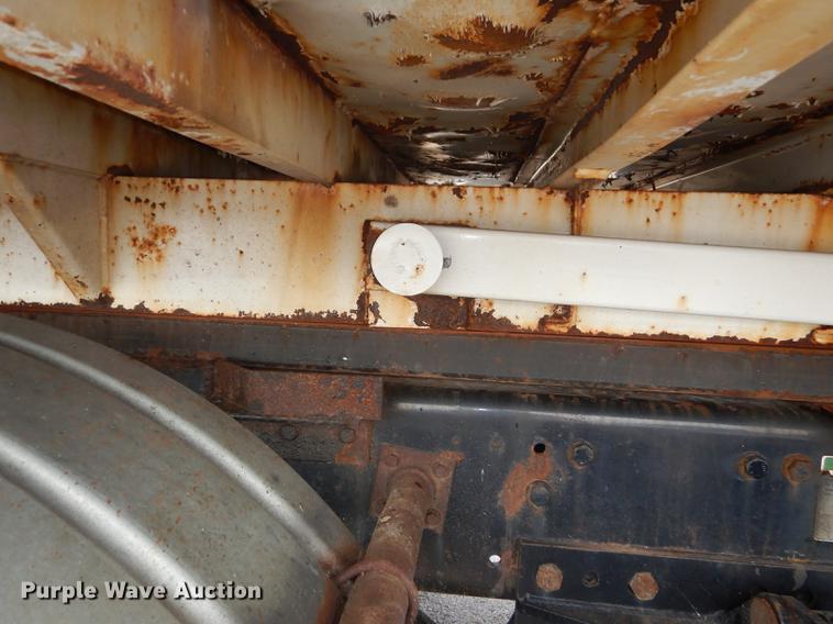 image for item DD0837 2005 Sterling L7500 dump truck