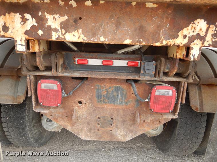 image for item DD0837 2005 Sterling L7500 dump truck