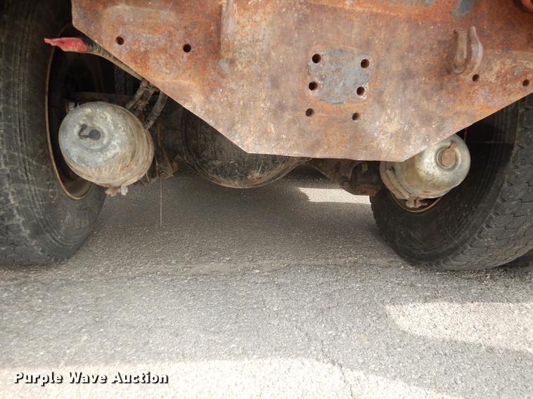 image for item DD0837 2005 Sterling L7500 dump truck