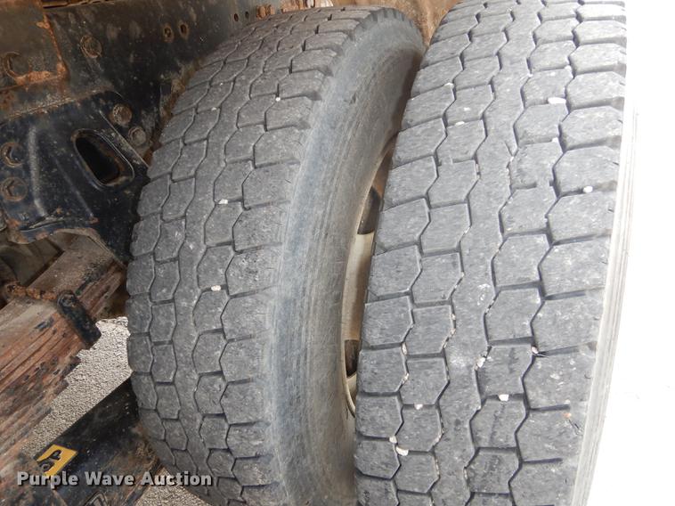 image for item DD0837 2005 Sterling L7500 dump truck