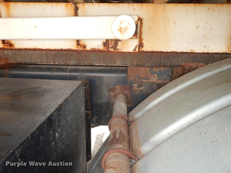 image for item DD0837 2005 Sterling L7500 dump truck