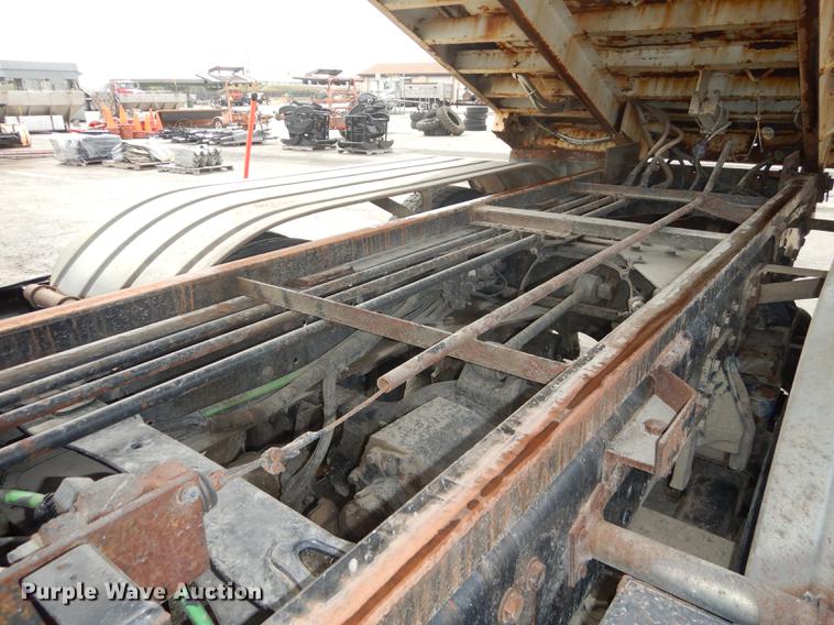 image for item DD0837 2005 Sterling L7500 dump truck