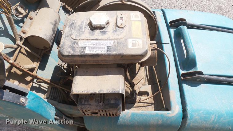 image for item EB9115 Tennant 3640 sweeper