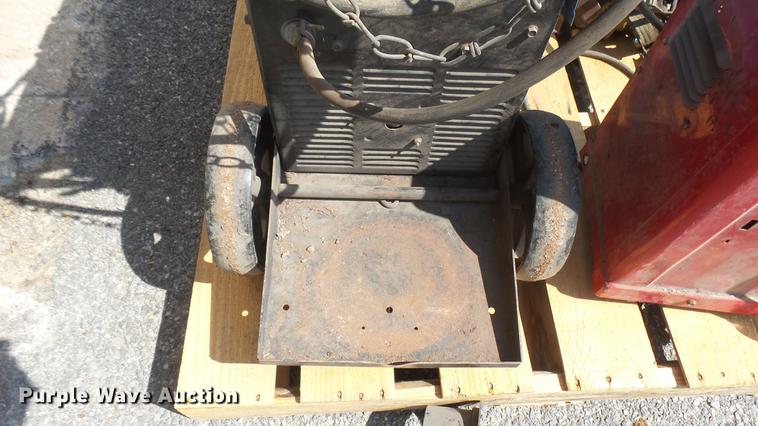 image for item EB9129 Miller Millermatic 210 welder