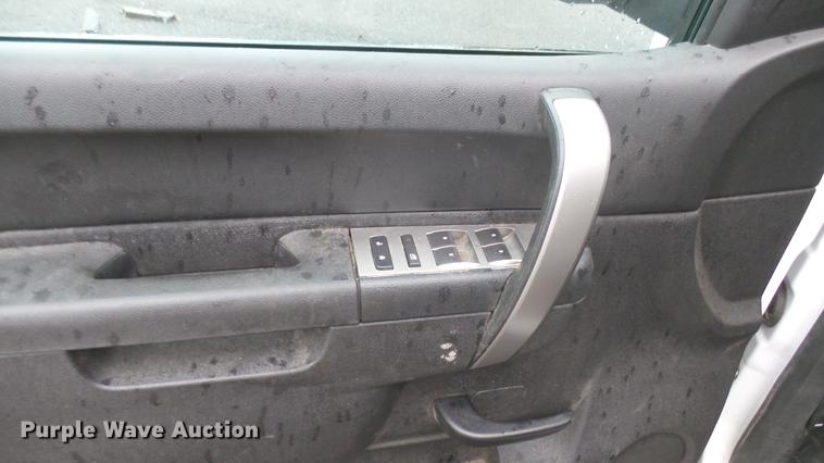 image for item EB9305 2012 Chevrolet Silverado 1500 Crew Cab pickup truck