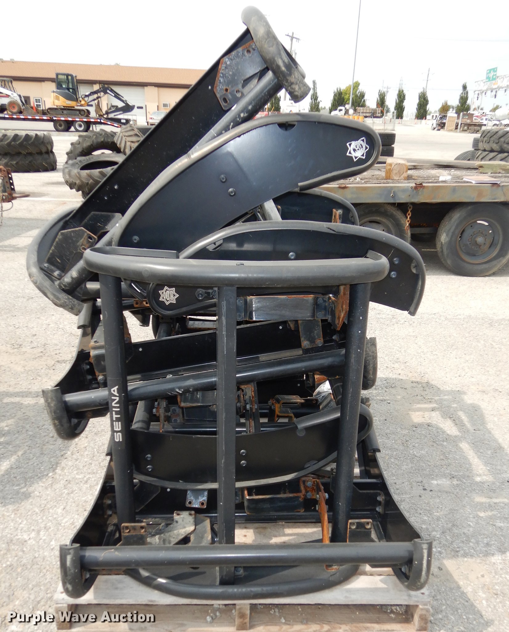 (10) Setina push bars in Topeka, KS | Item BY9931 sold | Purple Wave