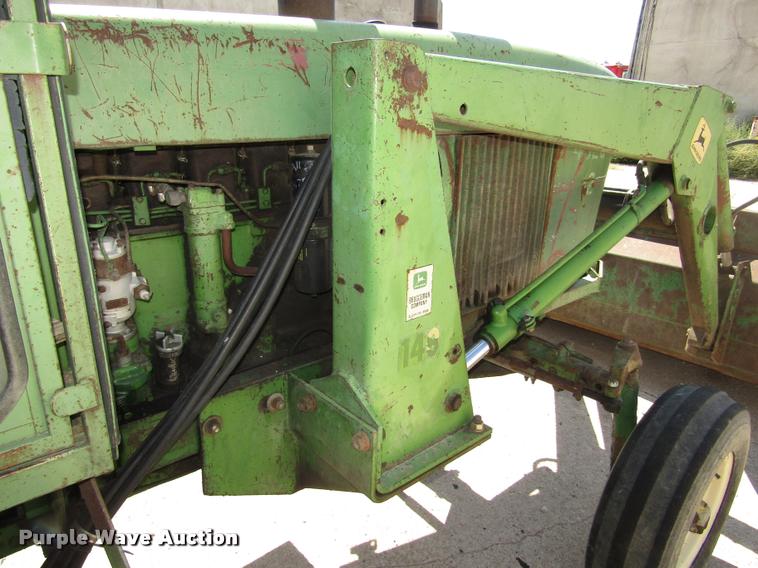 image for item DA3128 John Deere 4020 tractor