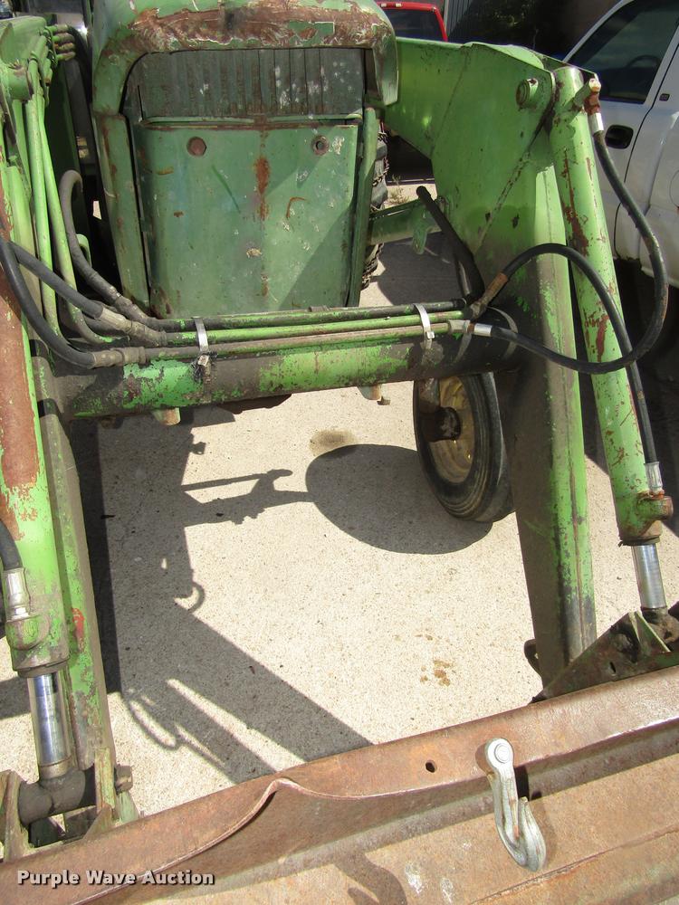 image for item DA3128 John Deere 4020 tractor