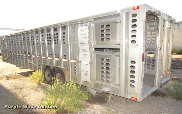 image for item DA3140 1998 Wilson PSGN-838R livestock trailer