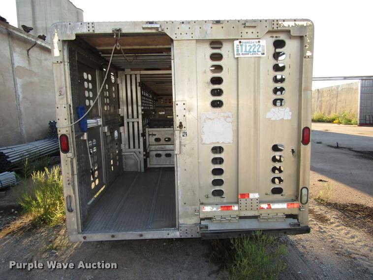 image for item DA3140 1998 Wilson PSGN-838R livestock trailer