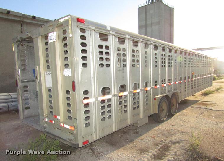 image for item DA3140 1998 Wilson PSGN-838R livestock trailer