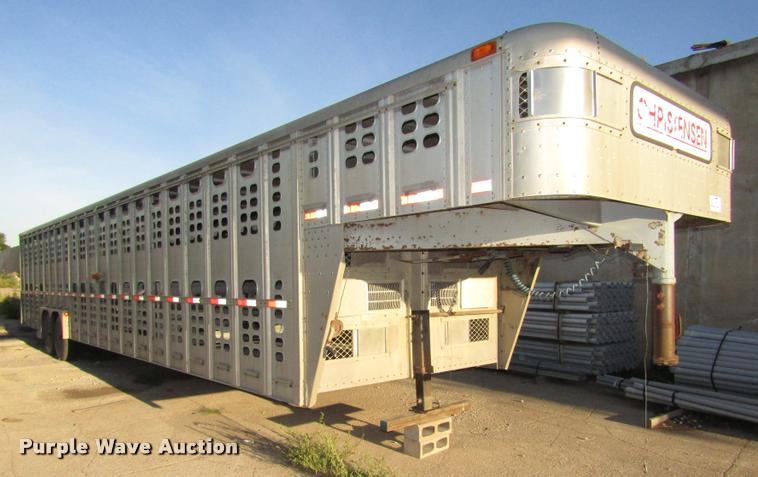 image for item DA3140 1998 Wilson PSGN-838R livestock trailer