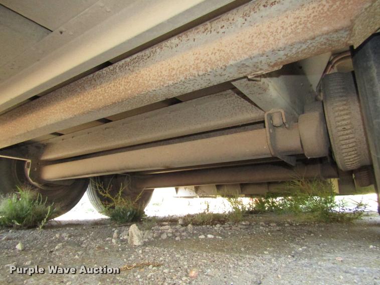 image for item DA3140 1998 Wilson PSGN-838R livestock trailer