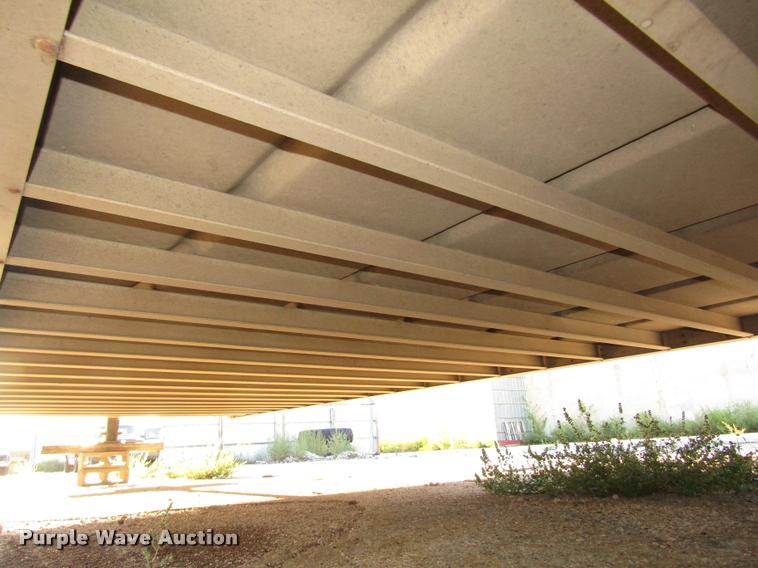 image for item DA3140 1998 Wilson PSGN-838R livestock trailer