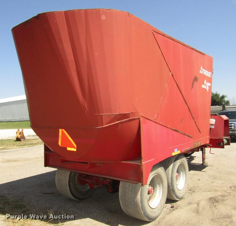 image for item DA3146 Trioliet Triomix S 2-2000 feed mixer