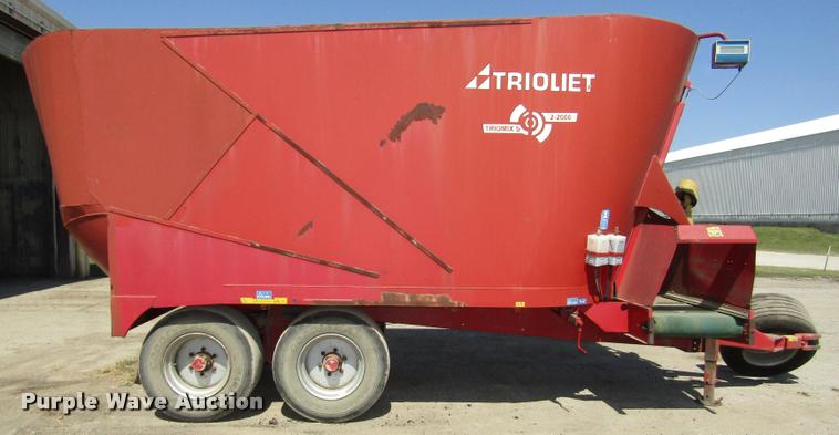 image for item DA3146 Trioliet Triomix S 2-2000 feed mixer