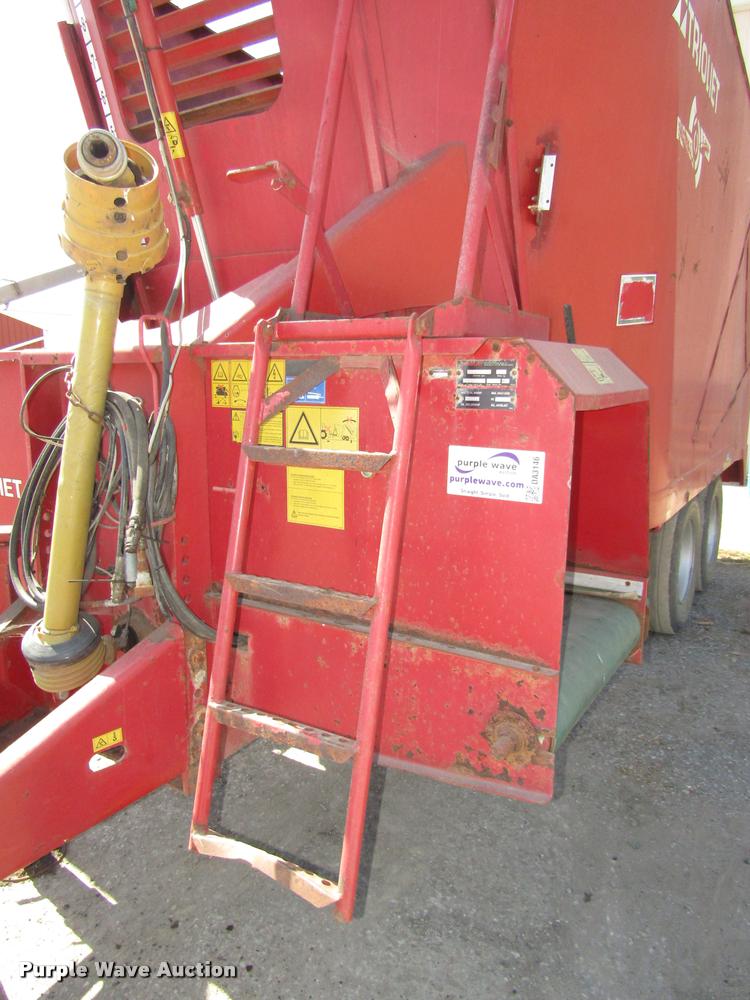 image for item DA3146 Trioliet Triomix S 2-2000 feed mixer