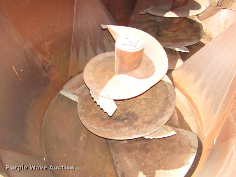 image for item DA3146 Trioliet Triomix S 2-2000 feed mixer