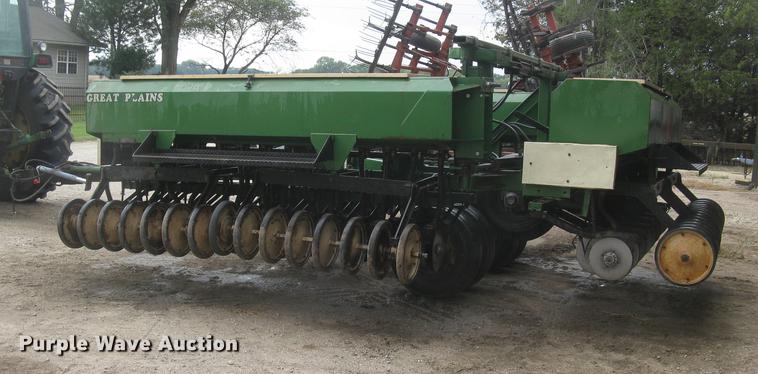 image for item DC2473 Great Plains 450881-DDS grain drill