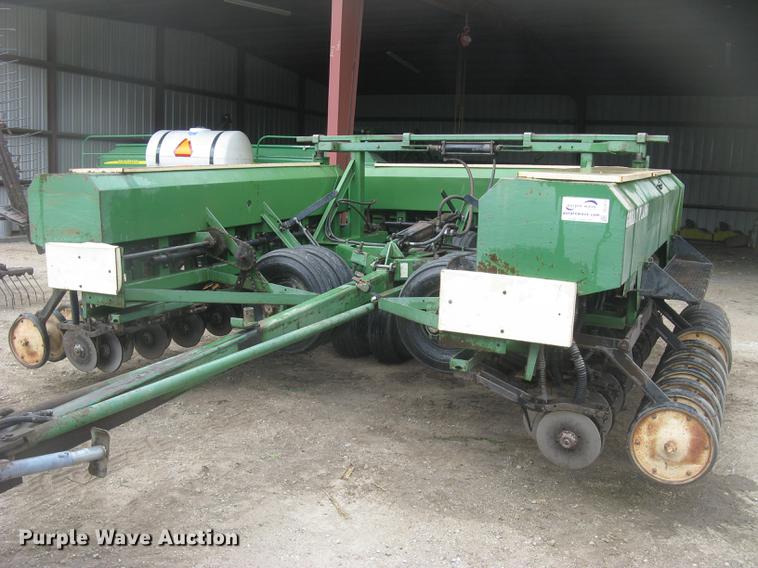 image for item DC2473 Great Plains 450881-DDS grain drill