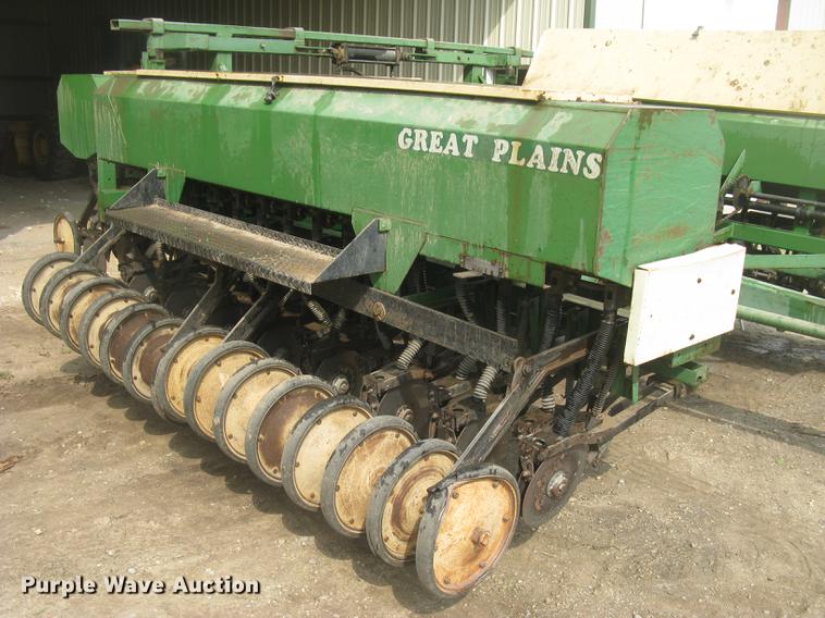 image for item DC2473 Great Plains 450881-DDS grain drill