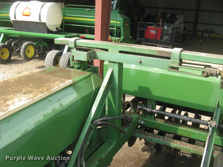 image for item DC2473 Great Plains 450881-DDS grain drill