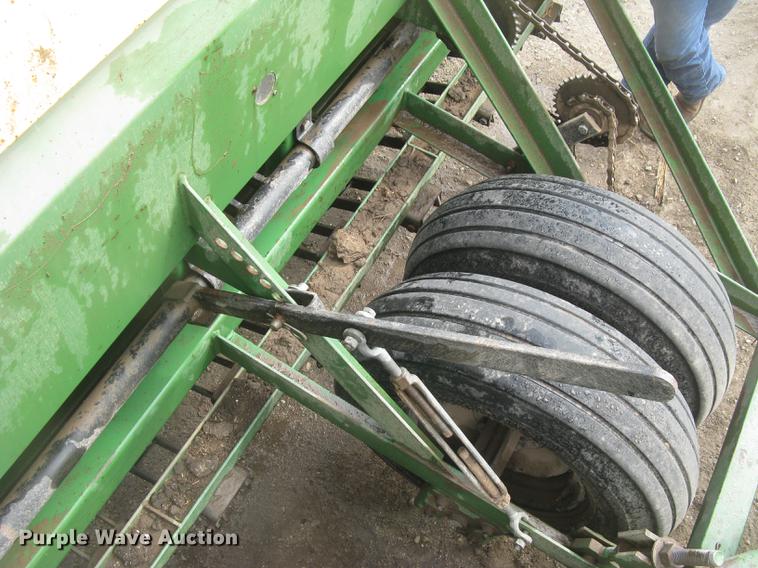 image for item DC2473 Great Plains 450881-DDS grain drill