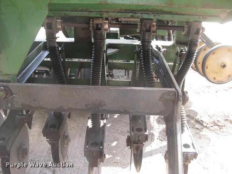 image for item DC2473 Great Plains 450881-DDS grain drill