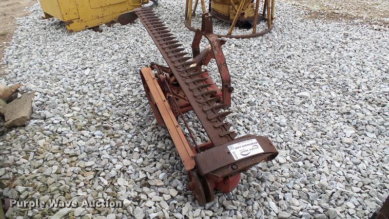 image for item DC2608 Case IH 1300 sickle mower