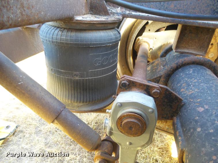 image for item DC3840 1990 Great Dane sprayer trailer