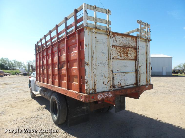 image for item DC3850 1976 Chevrolet C60 grain truck