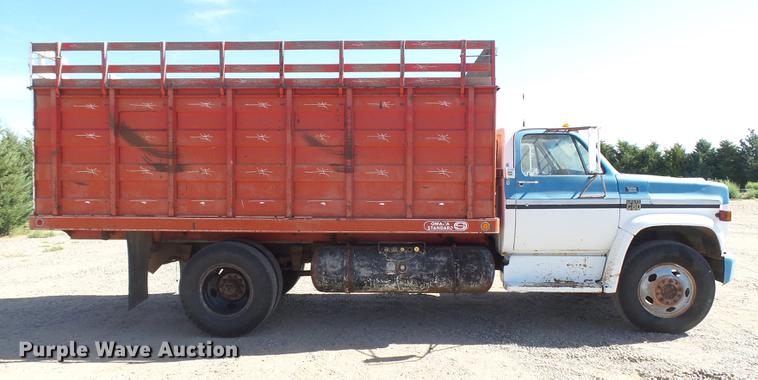 image for item DC3850 1976 Chevrolet C60 grain truck