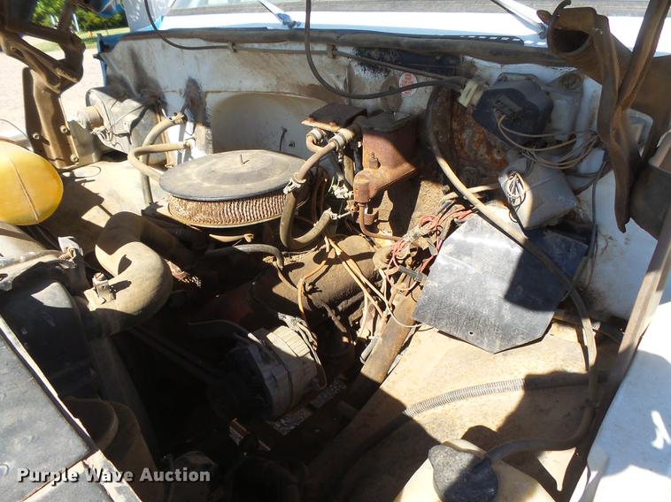 image for item DC3850 1976 Chevrolet C60 grain truck