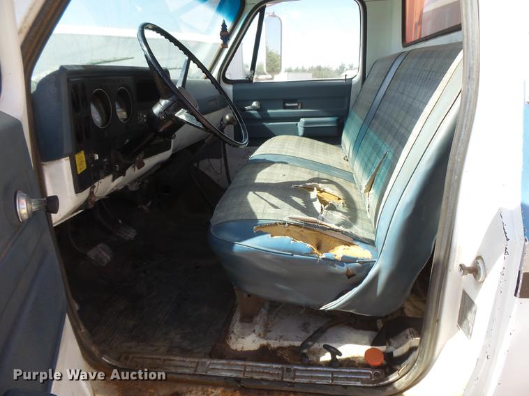 image for item DC3850 1976 Chevrolet C60 grain truck