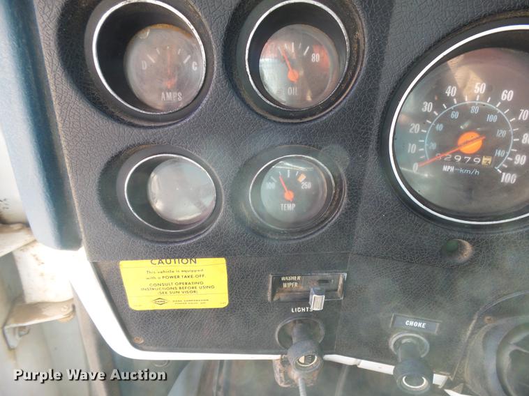 image for item DC3850 1976 Chevrolet C60 grain truck