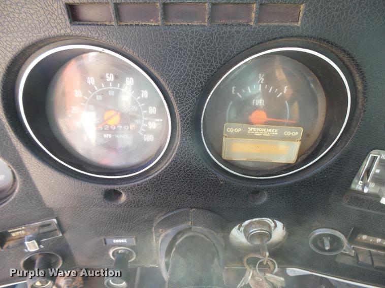 image for item DC3850 1976 Chevrolet C60 grain truck