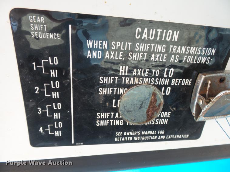 image for item DC3850 1976 Chevrolet C60 grain truck