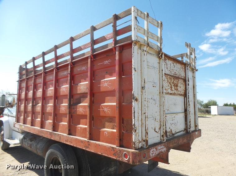 image for item DC3850 1976 Chevrolet C60 grain truck