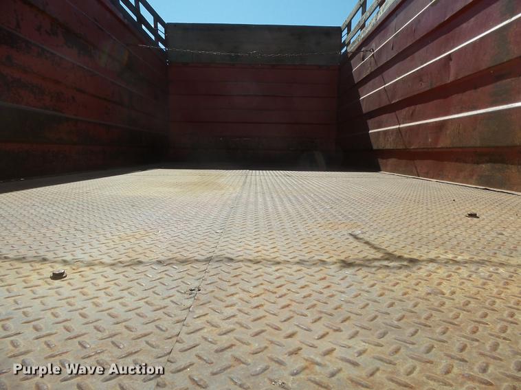 image for item DC3850 1976 Chevrolet C60 grain truck