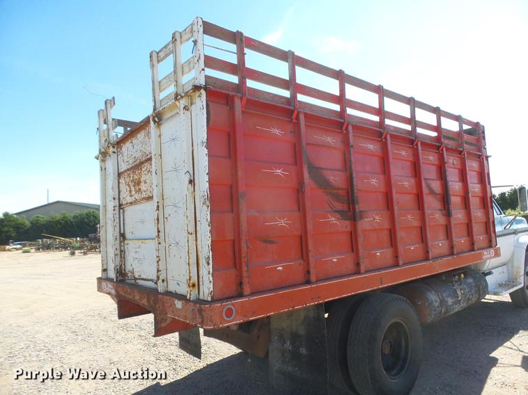 image for item DC3850 1976 Chevrolet C60 grain truck