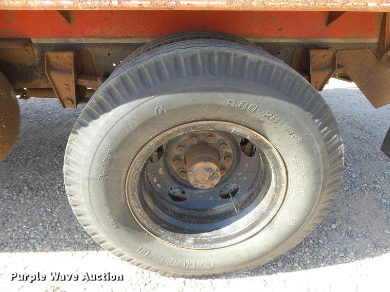 image for item DC3850 1976 Chevrolet C60 grain truck