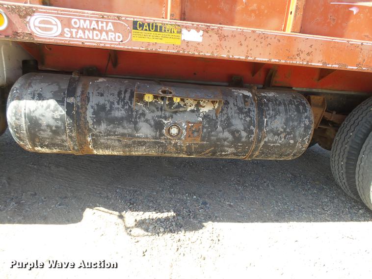 image for item DC3850 1976 Chevrolet C60 grain truck