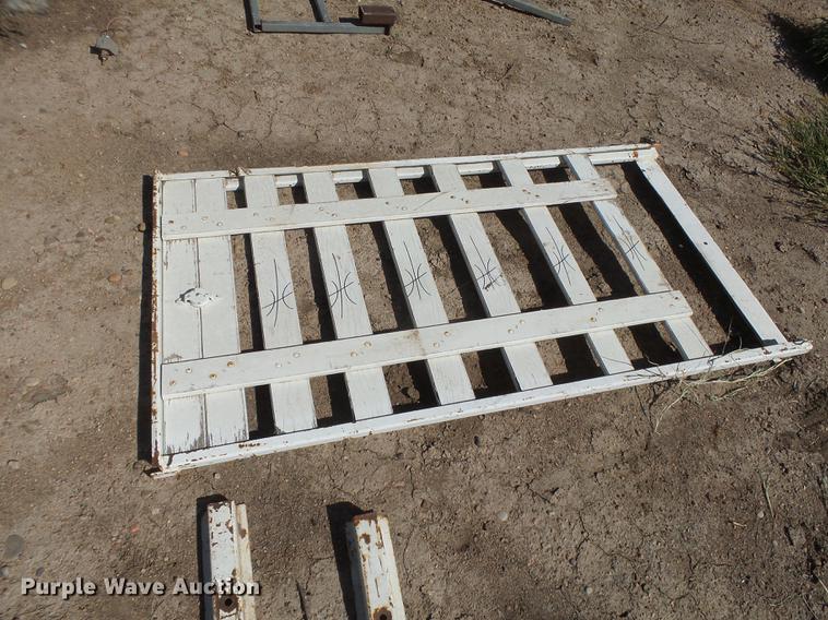 image for item DC3850 1976 Chevrolet C60 grain truck