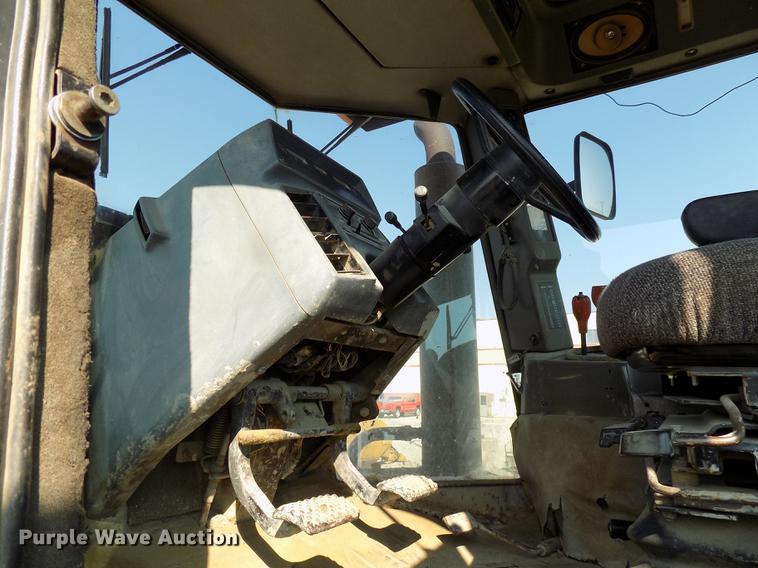 image for item DC4830 1996 Case IH 9370 Steiger 4WD tractor