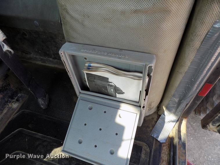 image for item DC4831 1996 Case IH 9370 Steiger 4WD tractor