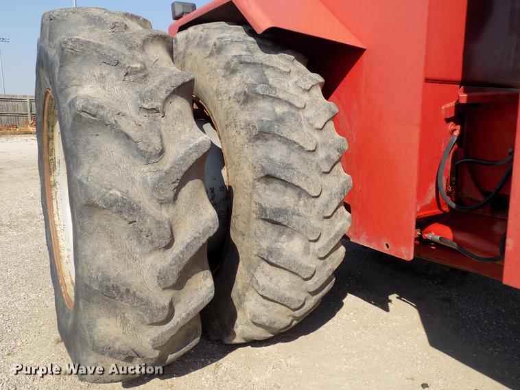 image for item DC4831 1996 Case IH 9370 Steiger 4WD tractor
