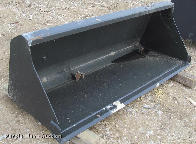 (2) 60" loader buckets in Dubuque, IA Item DC4856 for sale Purple Wave